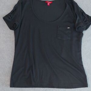 GUESS Women's XL Black Scoop Neck Tee with Lattice Cut-Out Sleeves